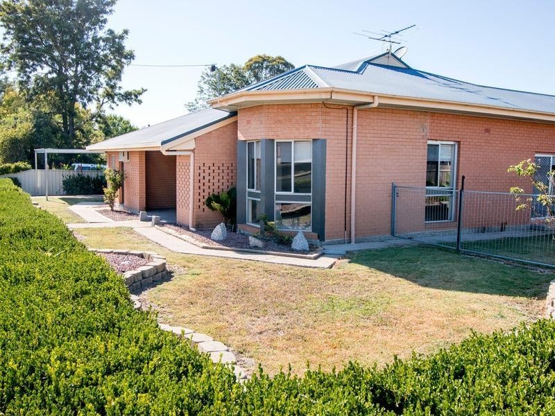 24 Andrew Street, Inverell NSW 2360