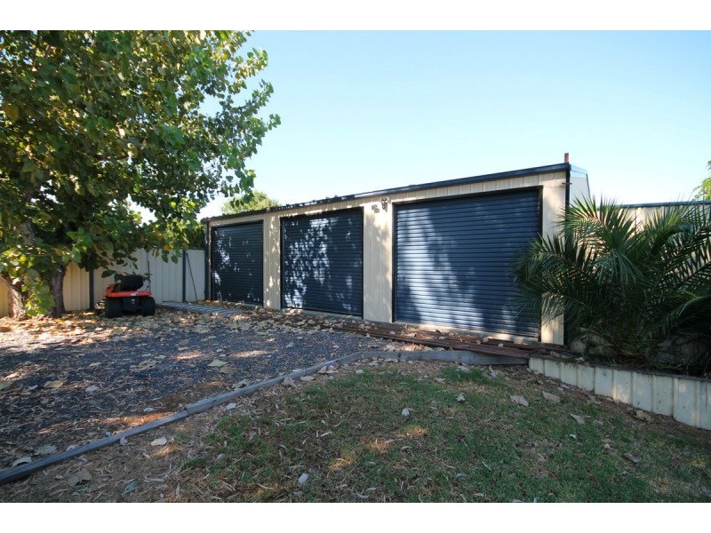 9 East Street, Inverell NSW 2360