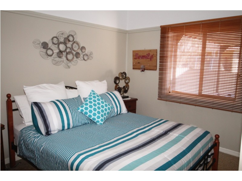 26 Gilchrist Street, Inverell NSW 2360