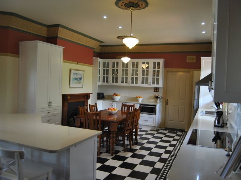 79 Gordon Street, Inverell NSW 2360