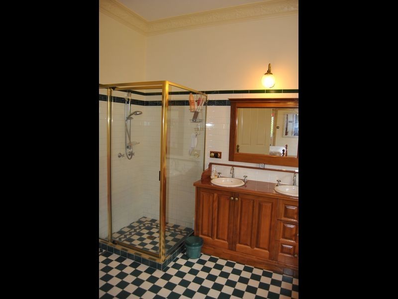 79 Gordon Street, Inverell NSW 2360