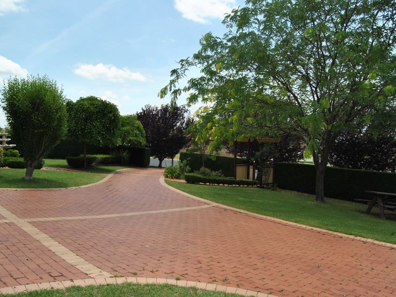 79 Gordon Street, Inverell NSW 2360