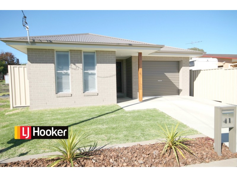 41 Bennett Street, Inverell NSW 2360