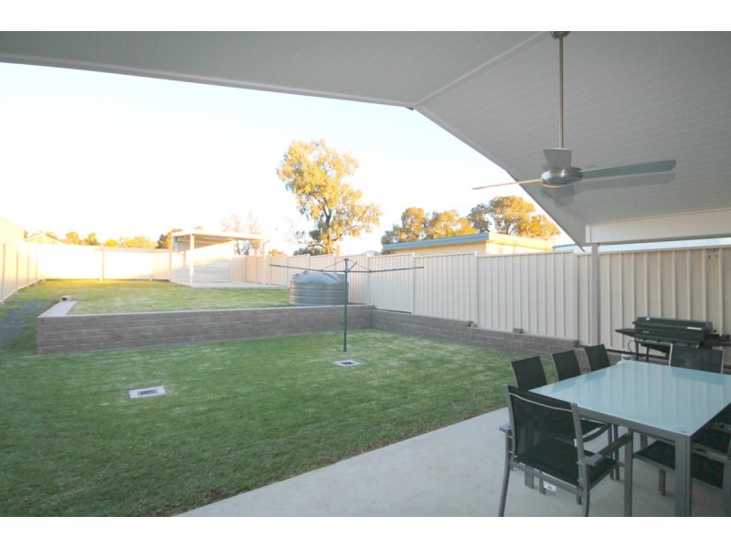 41 Bennett Street, Inverell NSW 2360