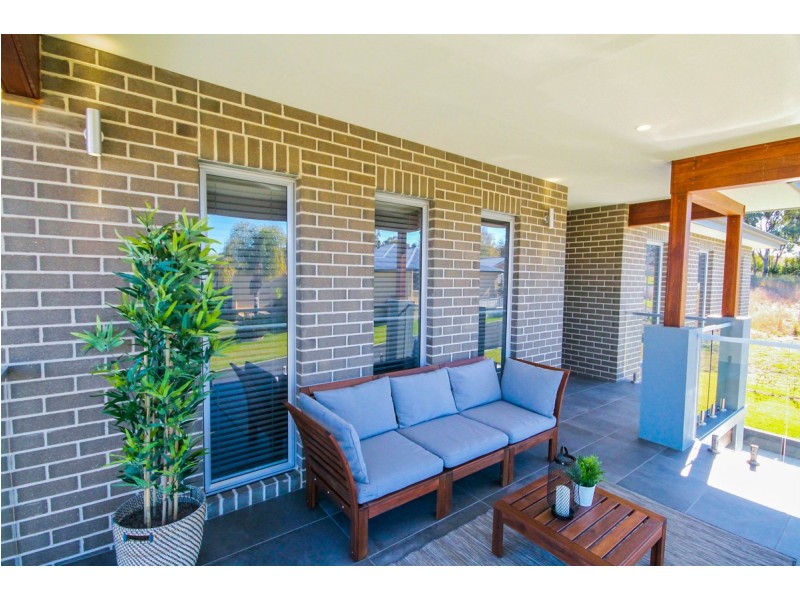 5 Vincent Place, Inverell NSW 2360