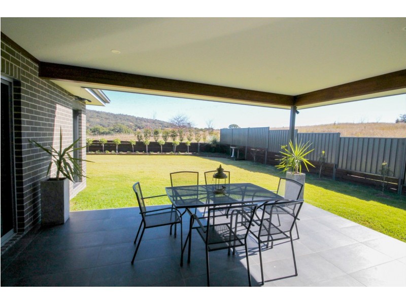 5 Vincent Place, Inverell NSW 2360