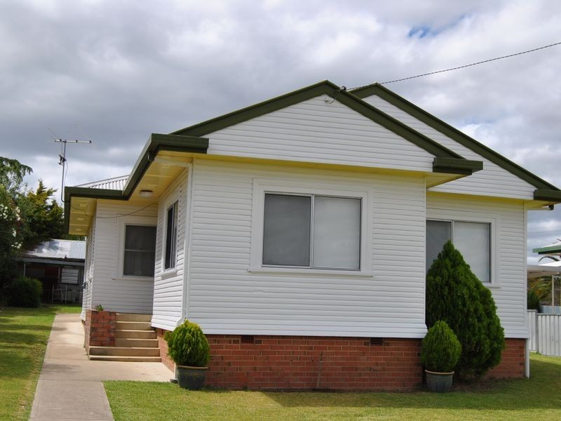 5 East Street, Inverell NSW 2360