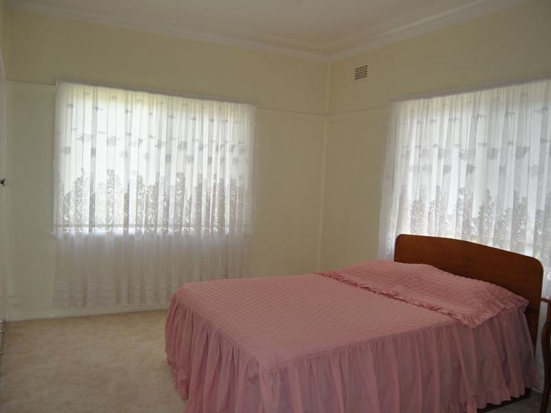 5 East Street, Inverell NSW 2360