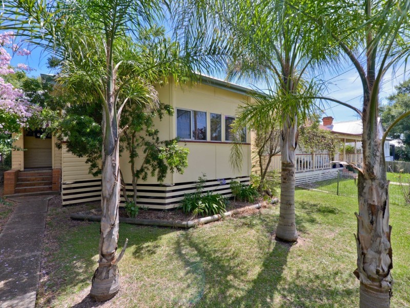 35 Urabatta Street, Inverell NSW 2360