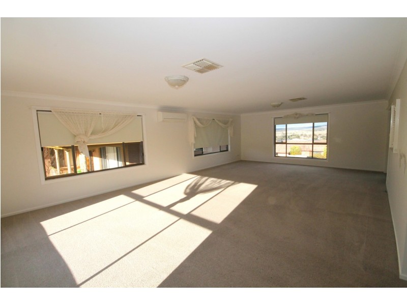 48 Gordon Street, Inverell NSW 2360