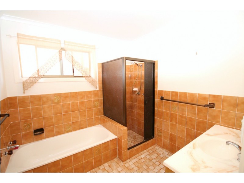 48 Gordon Street, Inverell NSW 2360