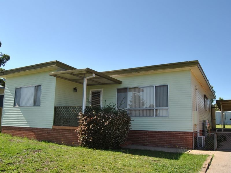75 Short Street, Inverell NSW 2360