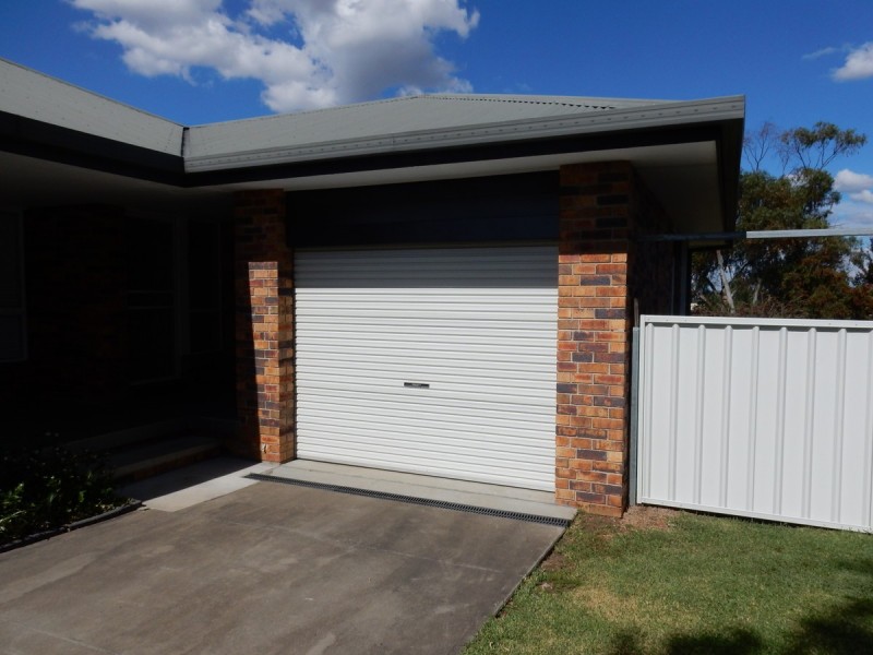 17 Miles Street, Inverell NSW 2360