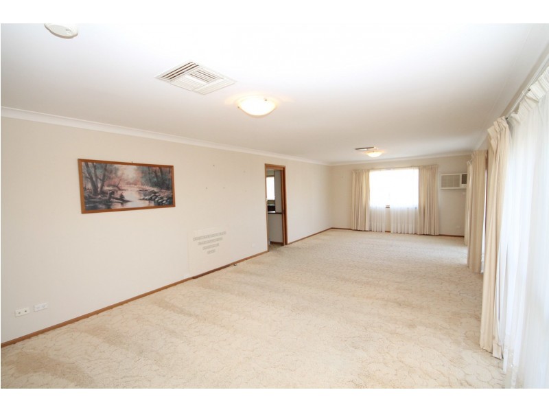 5 Clive Street, Inverell NSW 2360