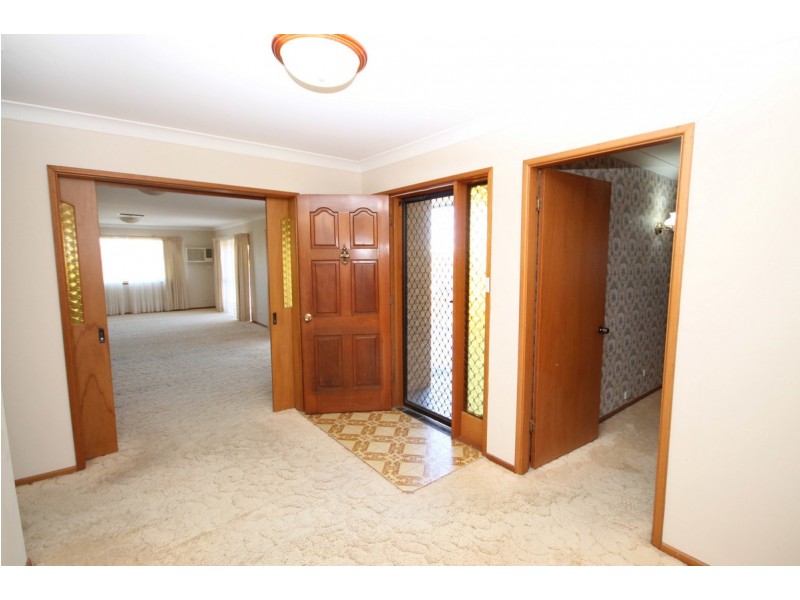 5 Clive Street, Inverell NSW 2360