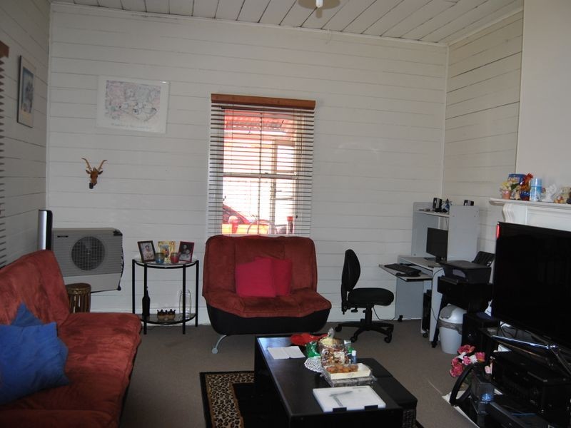 2A Ross Street, Inverell NSW 2360
