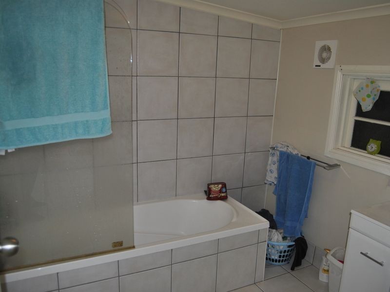 2A Ross Street, Inverell NSW 2360