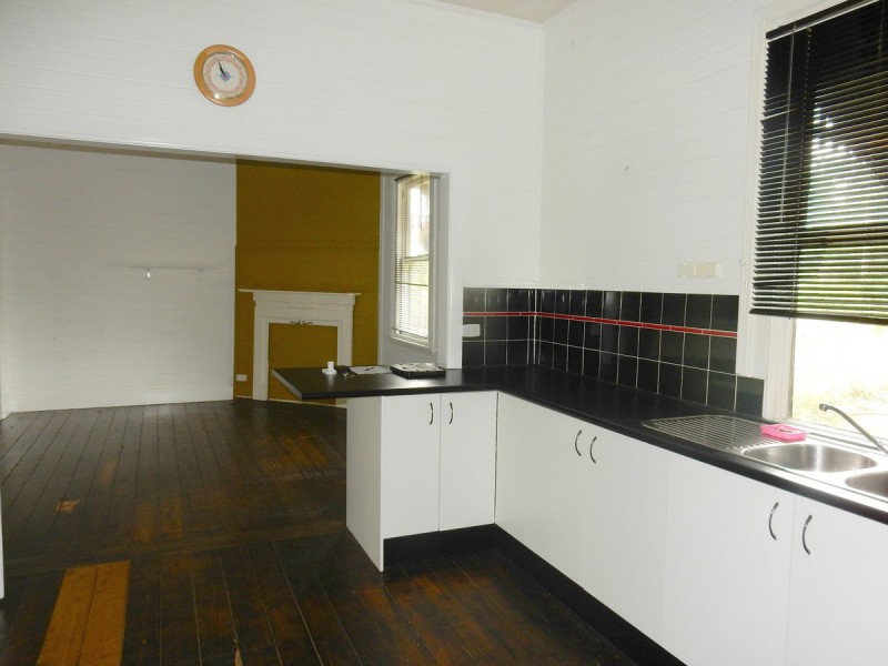 22 Chester Street, Inverell NSW 2360