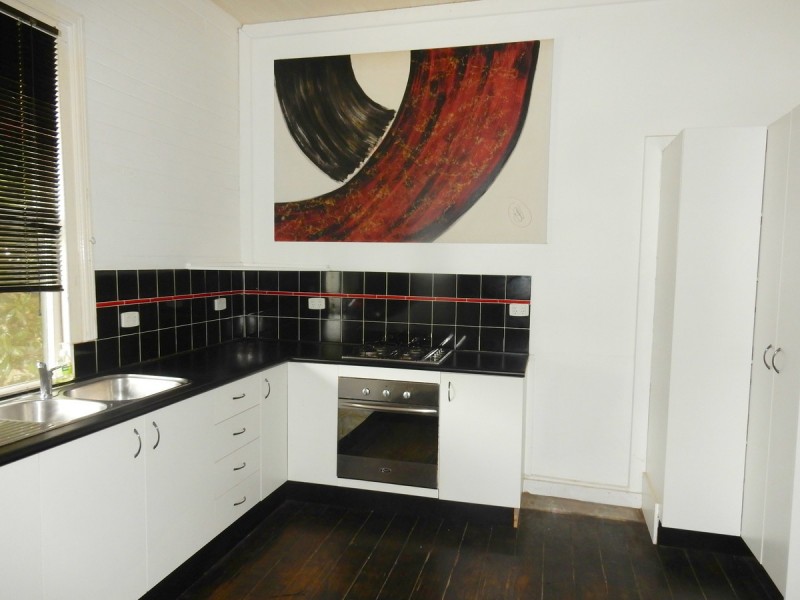 22 Chester Street, Inverell NSW 2360