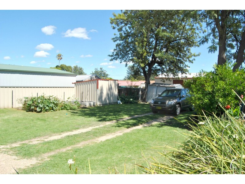 22 Chester Street, Inverell NSW 2360