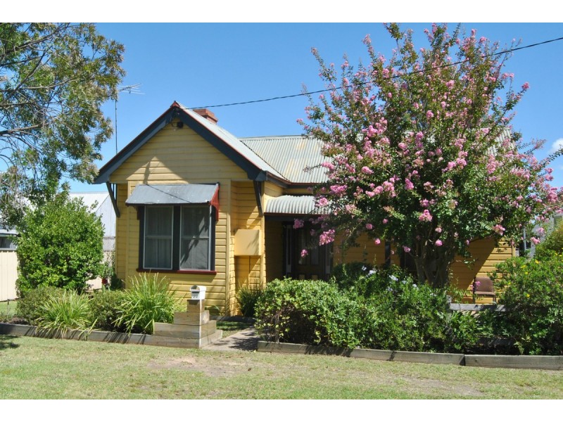 22 Chester Street, Inverell NSW 2360