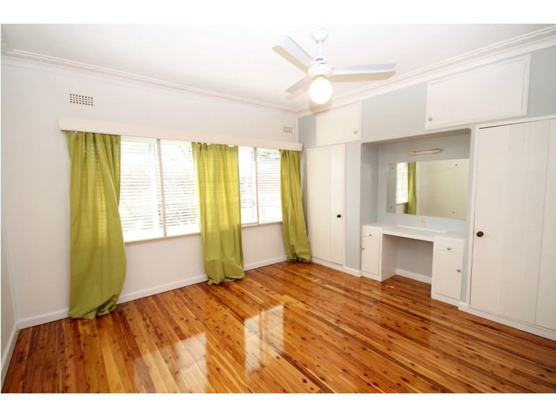 26 May Street, Inverell NSW 2360