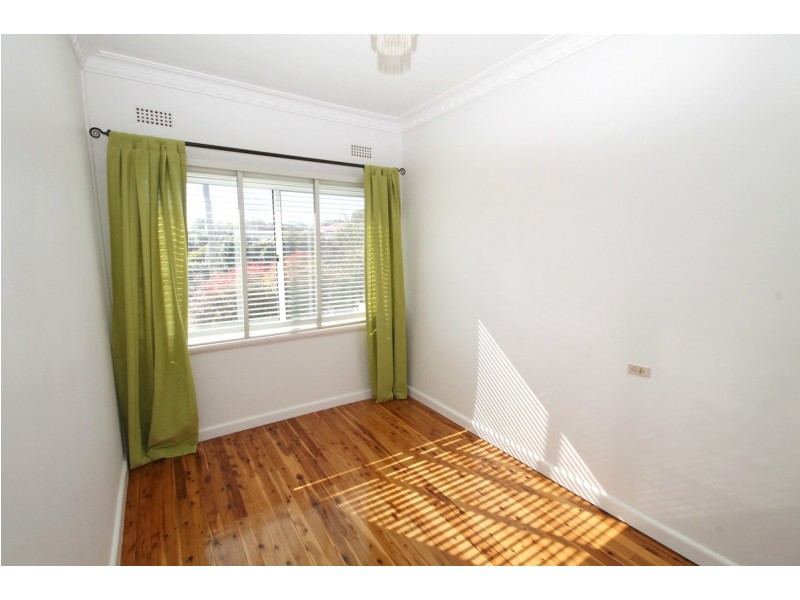 26 May Street, Inverell NSW 2360