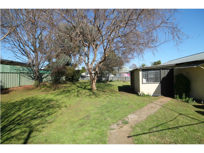 26 May Street, Inverell NSW 2360