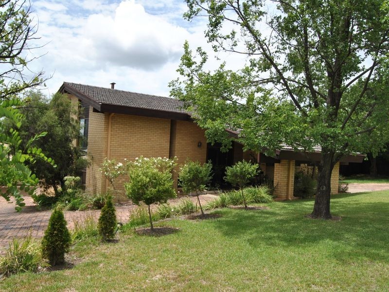 15 Davey Street, Inverell NSW 2360