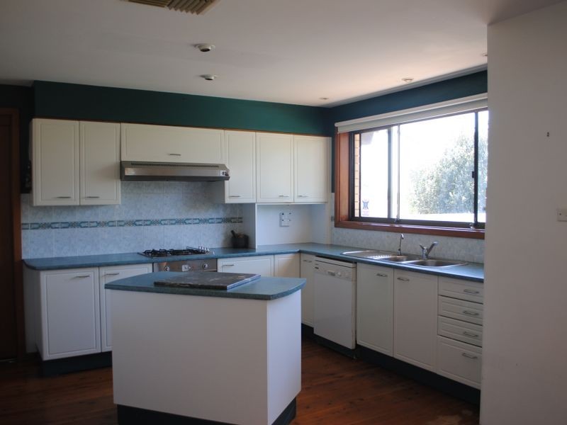 15 Davey Street, Inverell NSW 2360