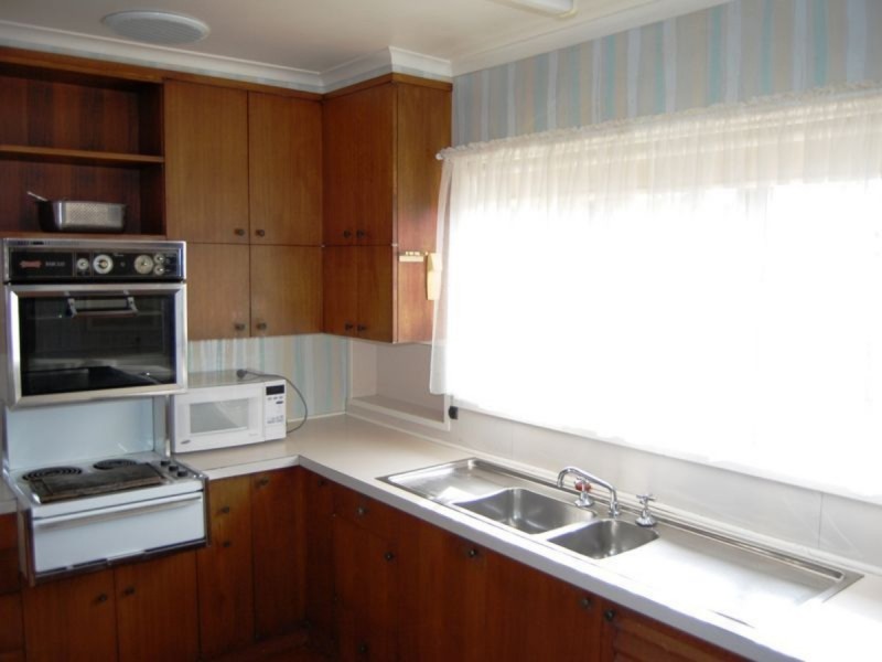 36 Gordon Street, Inverell NSW 2360