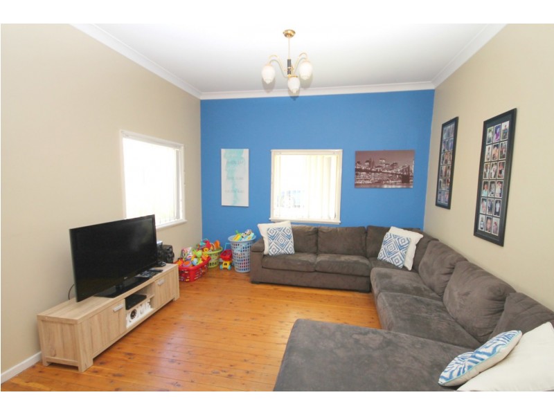 26 Howard Street, Inverell NSW 2360