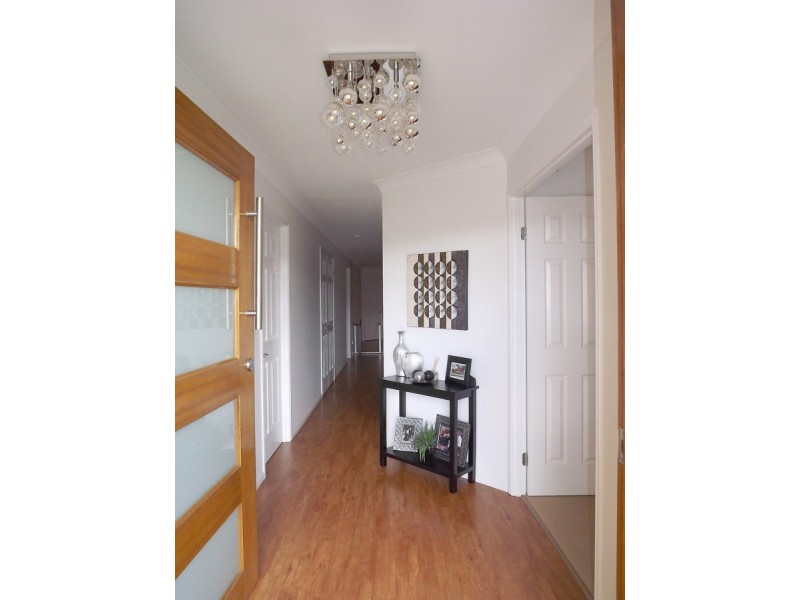 36 Kingfisher Drive, Inverell NSW 2360