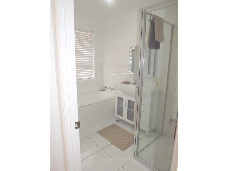 36 Kingfisher Drive, Inverell NSW 2360