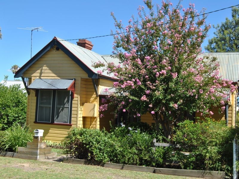 22 Chester Street, Inverell NSW 2360