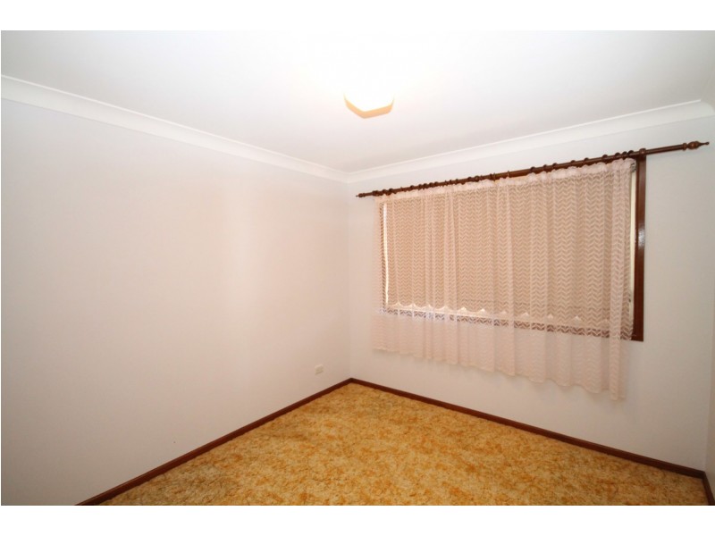 8 Sequoia Place, Inverell NSW 2360