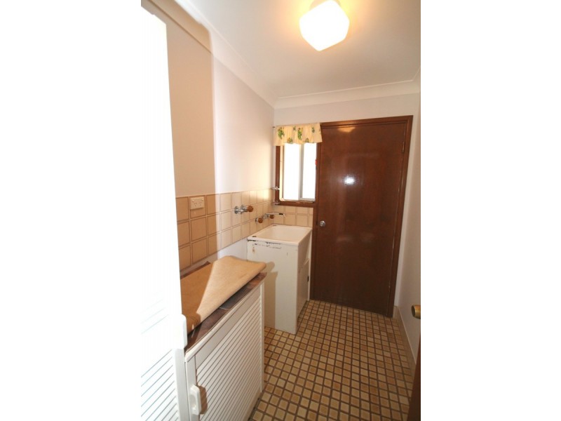 8 Sequoia Place, Inverell NSW 2360