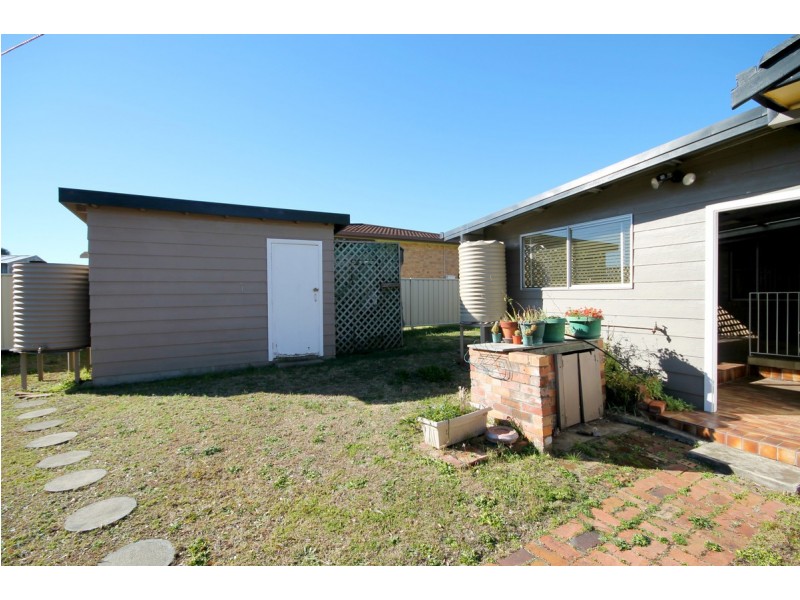 8 Sequoia Place, Inverell NSW 2360