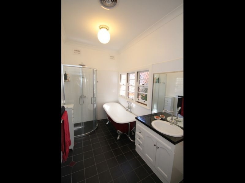 32 Andrew Street, Inverell NSW 2360