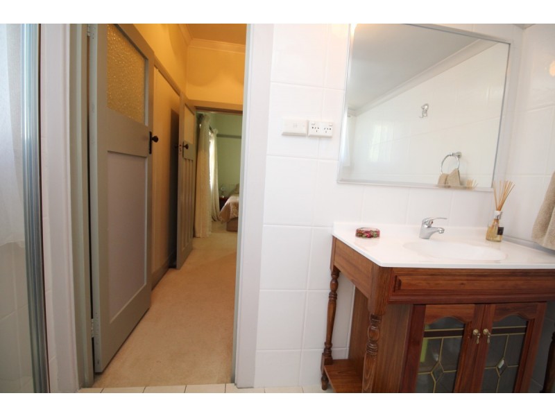 32 Andrew Street, Inverell NSW 2360