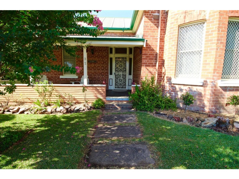 32 Andrew Street, Inverell NSW 2360