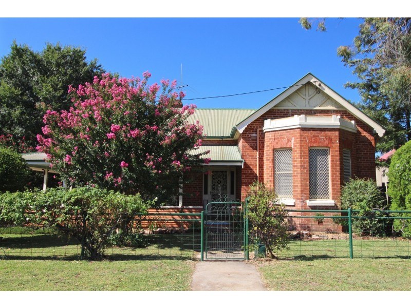 32 Andrew Street, Inverell NSW 2360