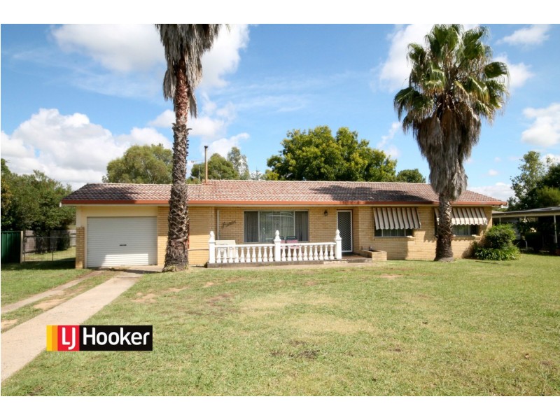 54 Moore Street, Inverell NSW 2360
