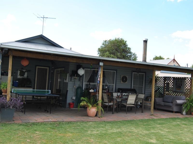 71 Granville Street, Inverell NSW 2360