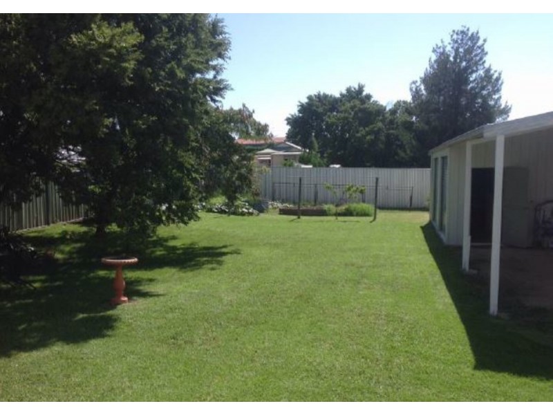 10 Hindmarsh Street, Inverell NSW 2360