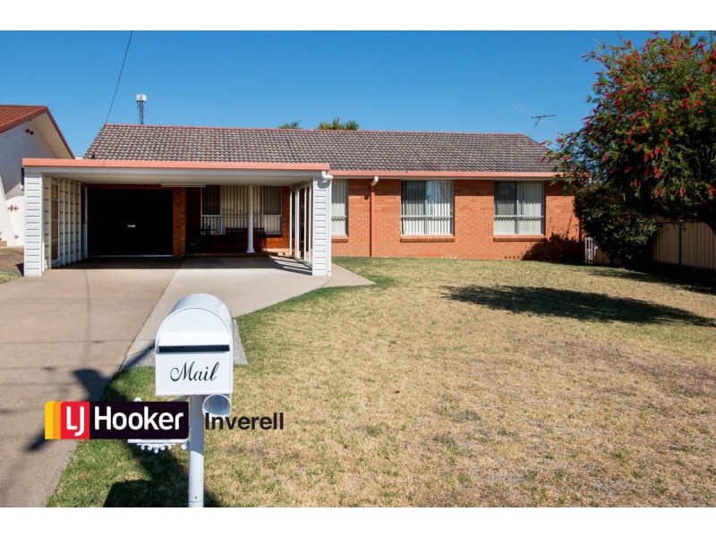 25 Lauder Street, Inverell NSW 2360