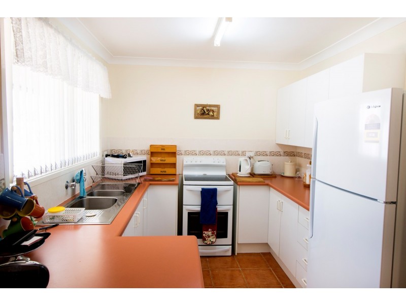 25 Lauder Street, Inverell NSW 2360