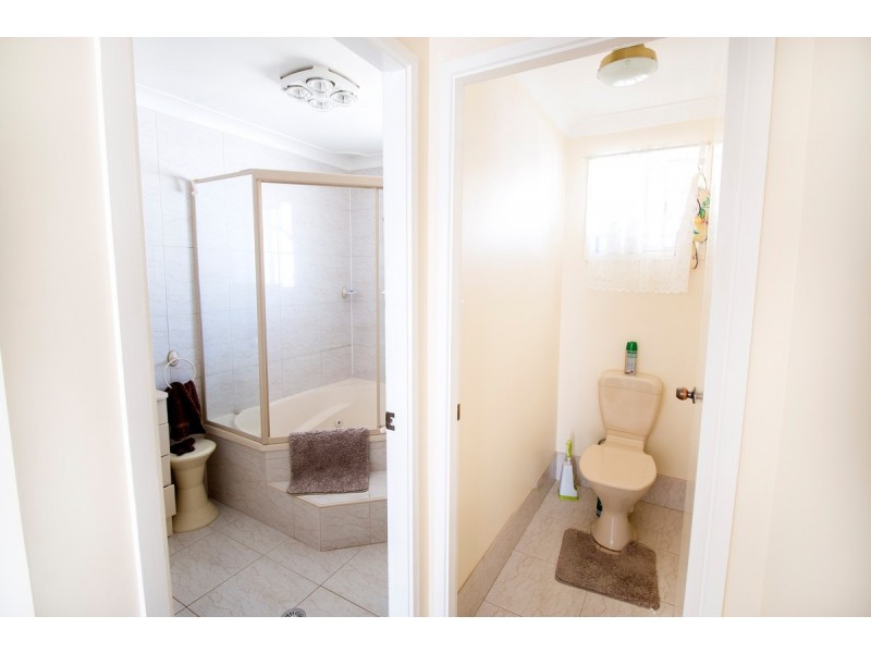 25 Lauder Street, Inverell NSW 2360