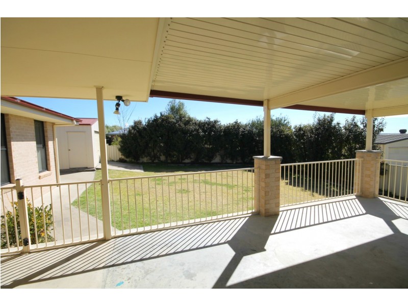 7 Crestview Place, Inverell NSW 2360