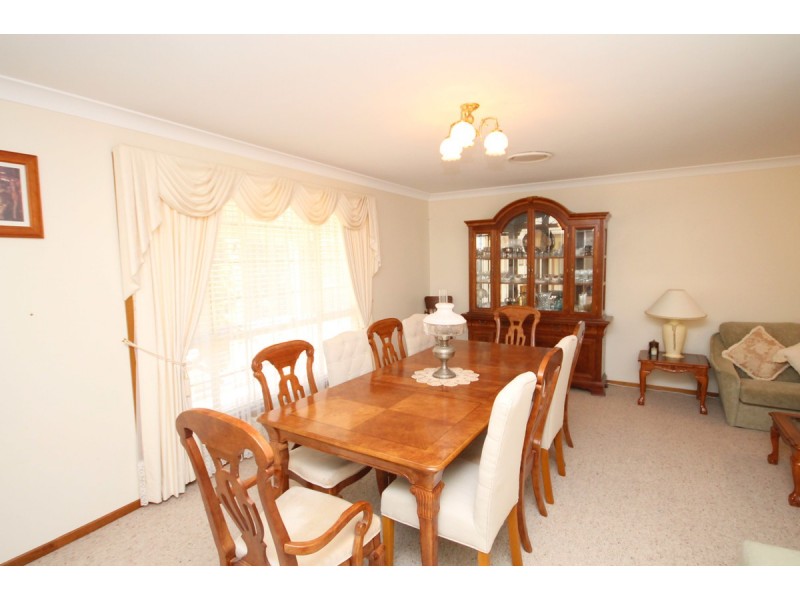 7 Angorra Close, Inverell NSW 2360